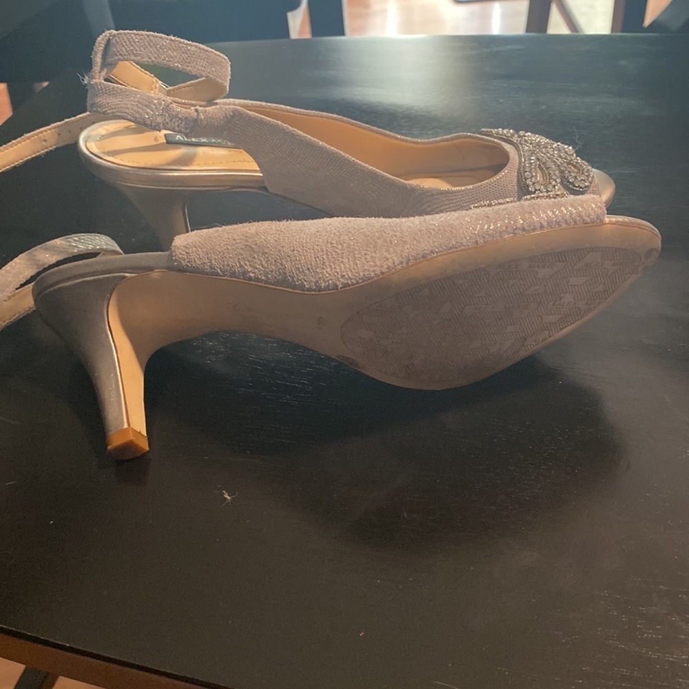 Alex Marie silver heels - Picture 4 of 4